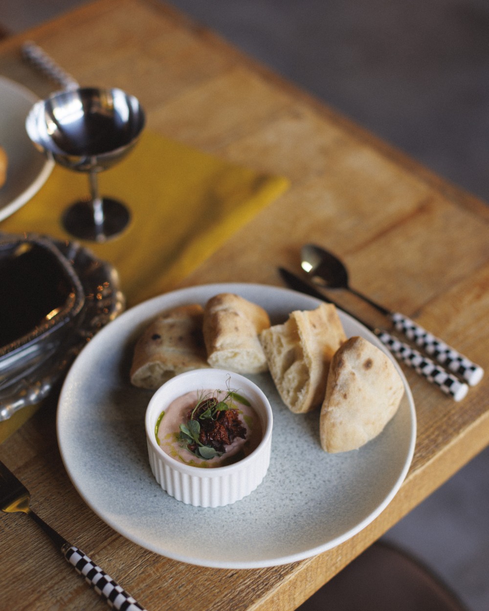 Aszalt paradicsomos fetakrém