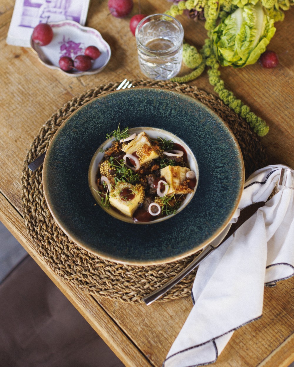 Vörösboros szarvaspörkölt